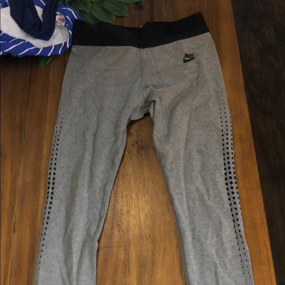 Nike leggings
